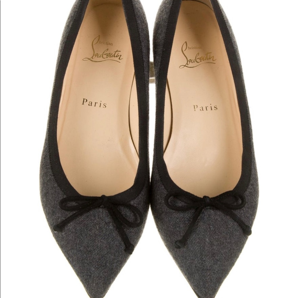CHRISTIAN LOUBOUTIN GRAY BOW-ACCENT HALL FLATS